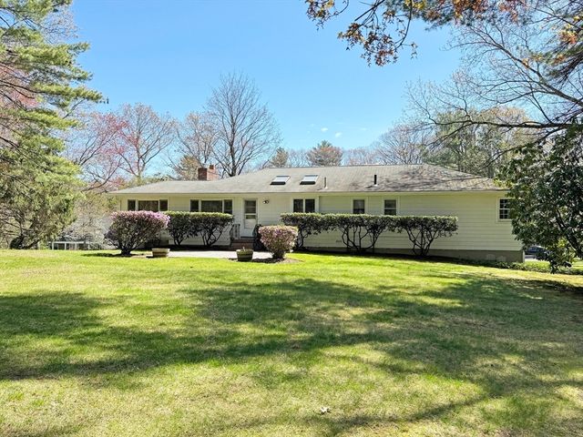43 Sherburn Cir, Weston, MA 02493