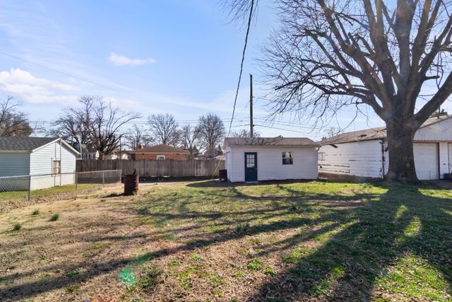 413 E Olmstead Avenue, Evansville, IN 47711