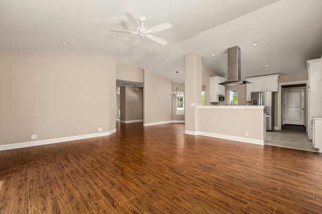 12061 Lake Wildwood Dr, Penn Valley, CA 95946