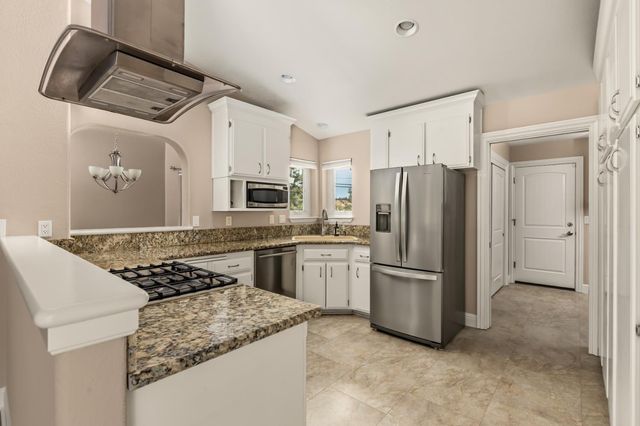 12061 Lake Wildwood Dr, Penn Valley, CA 95946