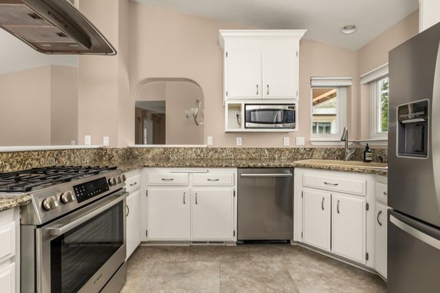 12061 Lake Wildwood Dr, Penn Valley, CA 95946