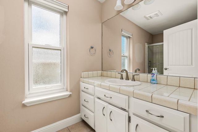 12061 Lake Wildwood Dr, Penn Valley, CA 95946