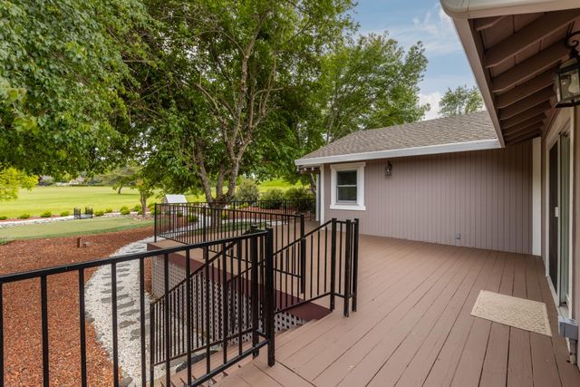 12061 Lake Wildwood Dr, Penn Valley, CA 95946