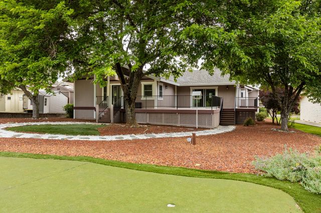 12061 Lake Wildwood Dr, Penn Valley, CA 95946
