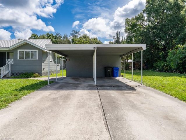 3802 Seminole AVE, Fort Myers, FL 33916