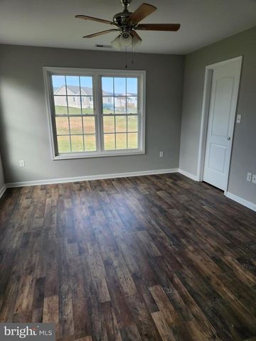 537 SPYGLASS DR, Martinsburg, WV 25403