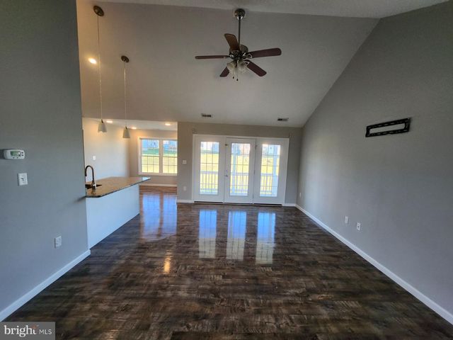 537 SPYGLASS DR, Martinsburg, WV 25403
