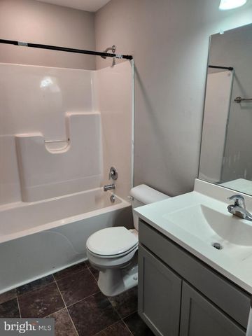 537 SPYGLASS DR, Martinsburg, WV 25403