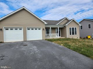 537 SPYGLASS DR, Martinsburg, WV 25403