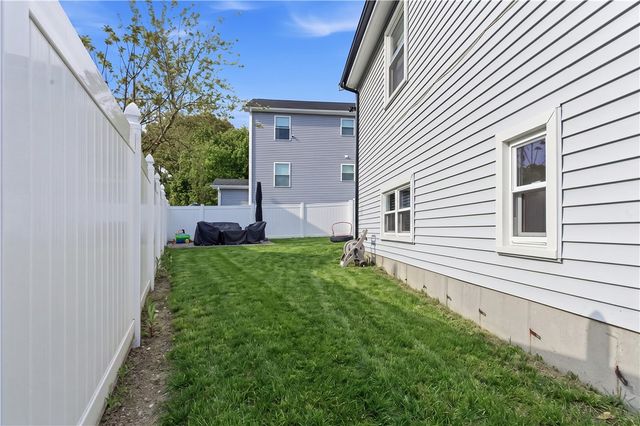 22 Danby Street, Providence, RI 02904