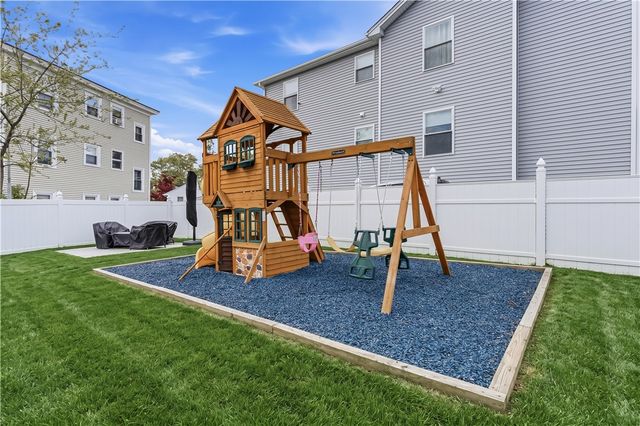 22 Danby Street, Providence, RI 02904