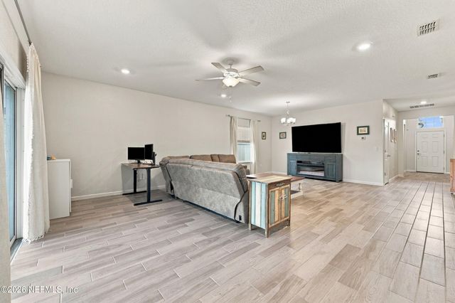 9623 LEMON GRASS Lane, Jacksonville, FL 32219