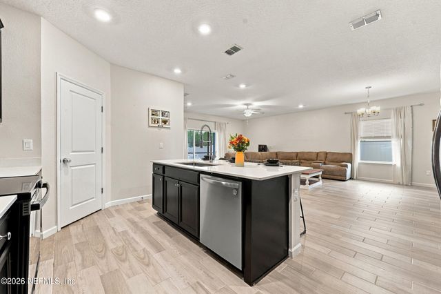 9623 LEMON GRASS Lane, Jacksonville, FL 32219