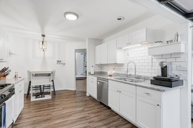 2039 Dorchester 3, Schererville, IN 46375