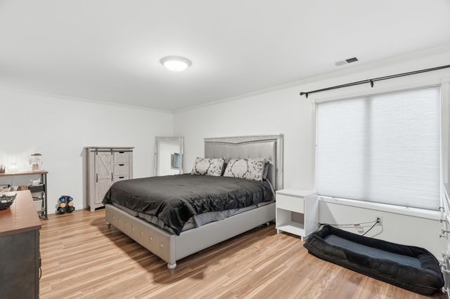 2039 Dorchester 3, Schererville, IN 46375