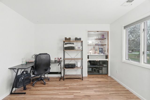 2039 Dorchester 3, Schererville, IN 46375