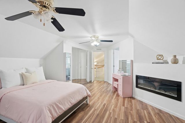 2039 Dorchester 3, Schererville, IN 46375