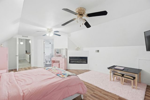 2039 Dorchester 3, Schererville, IN 46375