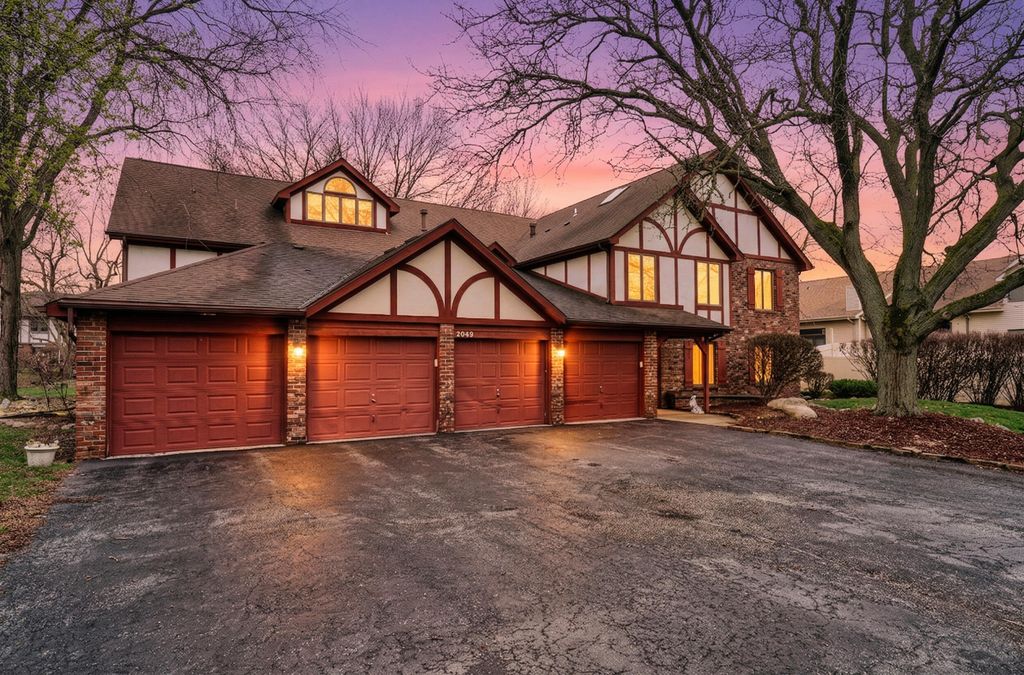 2039 Dorchester 3, Schererville, IN 46375