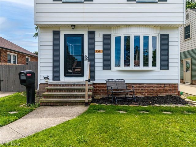 4521 Torrington Avenue, Parma, OH 44134
