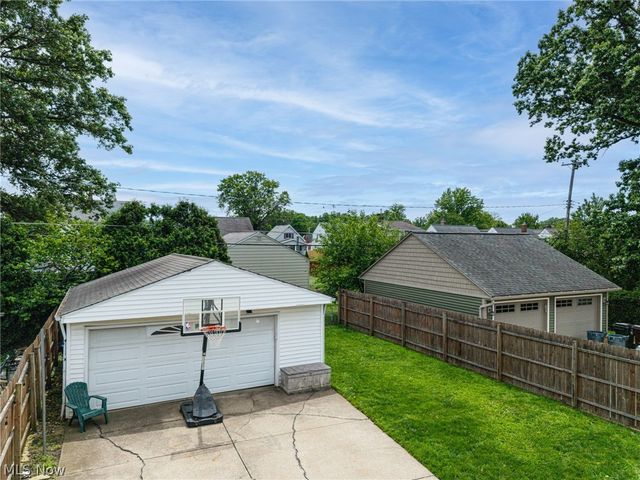 4521 Torrington Avenue, Parma, OH 44134