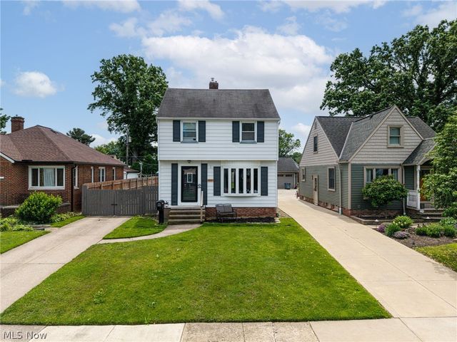 4521 Torrington Avenue, Parma, OH 44134