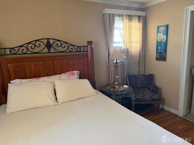 118 Swarthmore Terrace, Metuchen, NJ 08840
