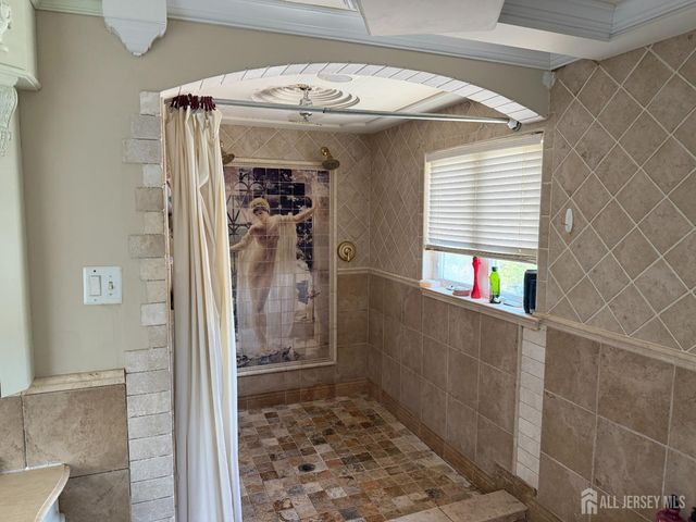 118 Swarthmore Terrace, Metuchen, NJ 08840