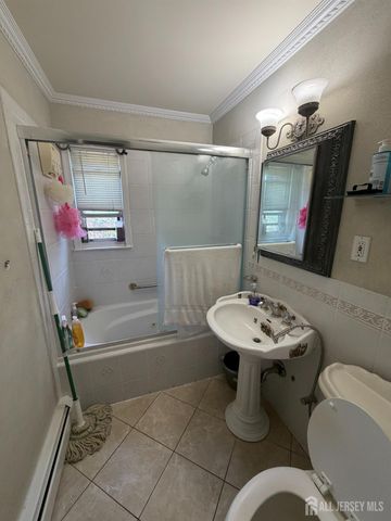 118 Swarthmore Terrace, Metuchen, NJ 08840