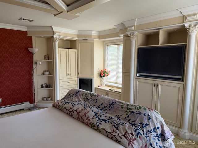 118 Swarthmore Terrace, Metuchen, NJ 08840