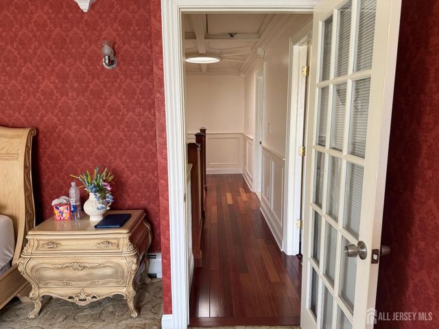 118 Swarthmore Terrace, Metuchen, NJ 08840