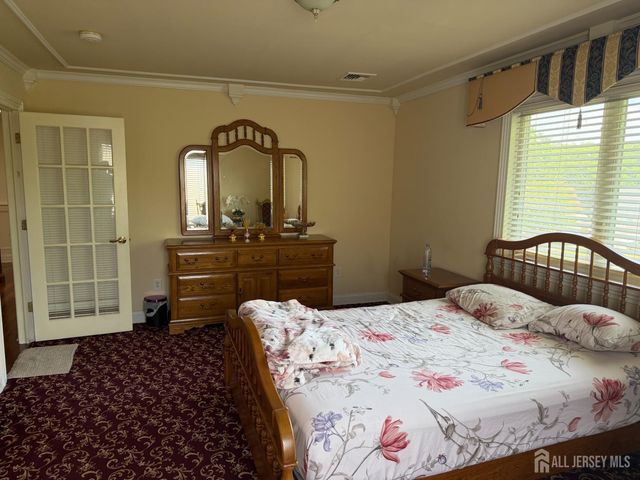 118 Swarthmore Terrace, Metuchen, NJ 08840