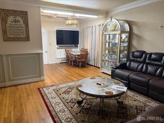 118 Swarthmore Terrace, Metuchen, NJ 08840