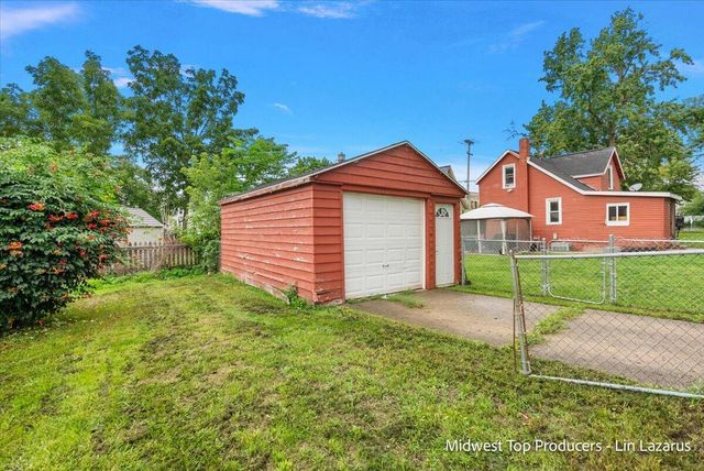 1024 Butterworth Street, Grand Rapids, MI 49504