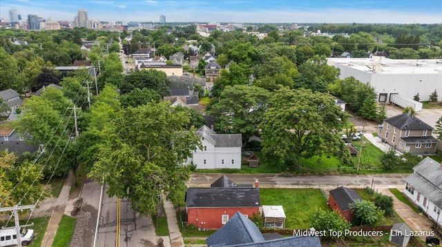 1024 Butterworth Street, Grand Rapids, MI 49504