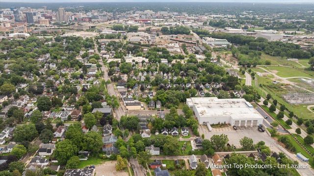 1024 Butterworth Street, Grand Rapids, MI 49504