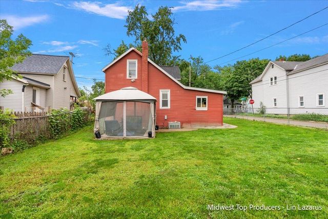 1024 Butterworth Street, Grand Rapids, MI 49504