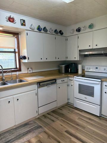 1119 Caroline St, Thibodaux, LA 70301