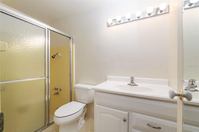 560 E COUNTRY CLUB DRIVE, Williston, FL 32696