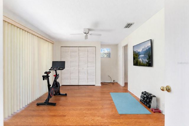 560 E COUNTRY CLUB DRIVE, Williston, FL 32696