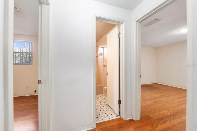 560 E COUNTRY CLUB DRIVE, Williston, FL 32696