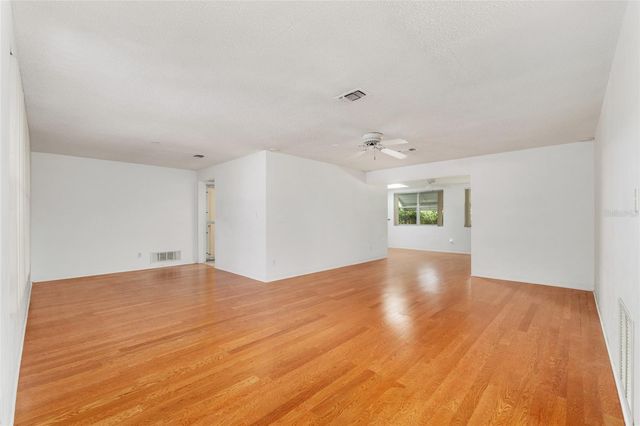 560 E COUNTRY CLUB DRIVE, Williston, FL 32696