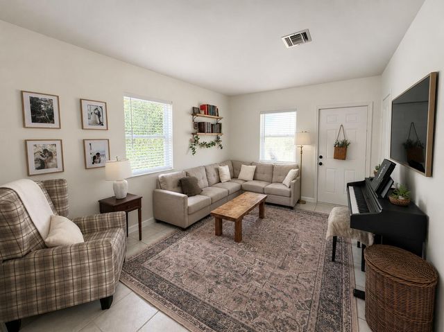818 Glenridge Drive, West Palm Beach, FL 33405