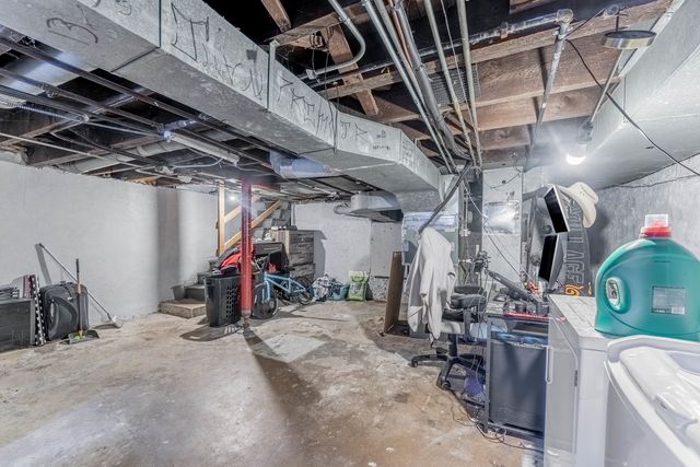 131 N Gifford Street, Elgin, IL 60120