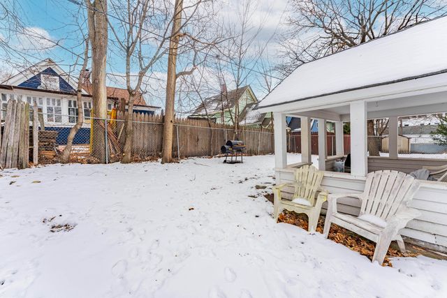 131 N Gifford Street, Elgin, IL 60120