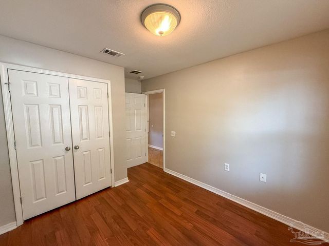 5919 Bilek Dr, Pensacola, FL 32526