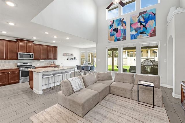 8207 Oxbow Manor Lane, Cypress, TX 77433
