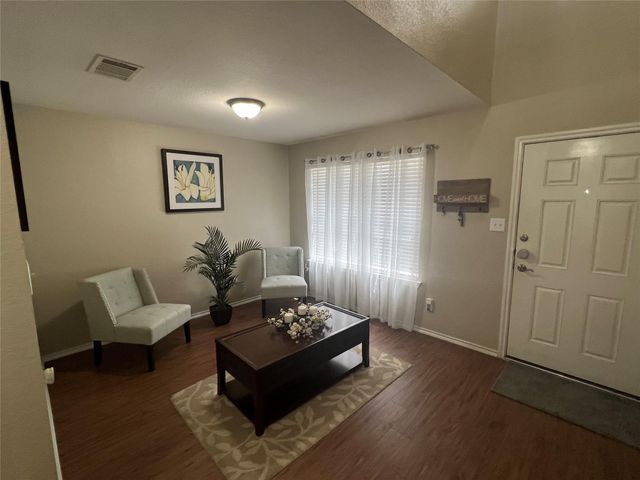 207 Remington RUN, Bastrop, TX 78602