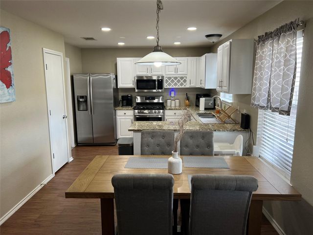 207 Remington RUN, Bastrop, TX 78602