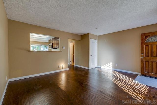 948 Gillespie Dr, Spring Valley, CA 91977